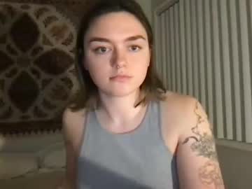 girl daisychain11 capture image #3741444