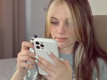 girl mia_milagros capture image #1554800
