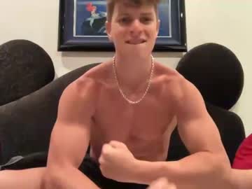 man aestheticking13 capture image #1518396