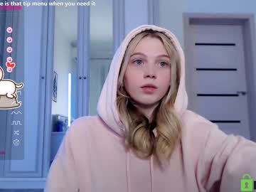 girl small_blondee capture image #3665142