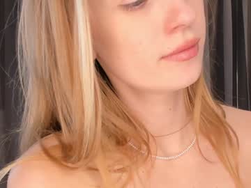 girl normacoppens capture image #6942460