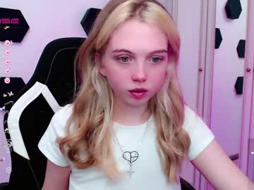 girl small_blondee capture image #4208917