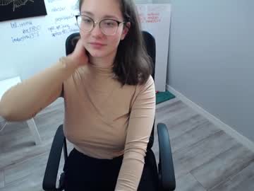 girl yourcrazyneightbor capture image #2677548