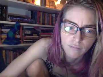 girl thespace_librarian capture image #1444750