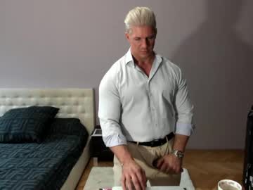 man redrabbitstories capture image #530577