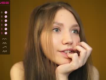girl angels_kiss capture image #4588918