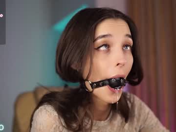 girl angels_kiss capture image #6225584