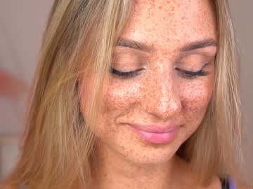 girl artease capture image #6252598