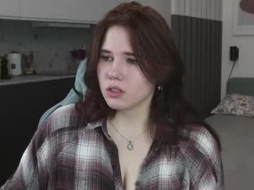 girl girl_u_never_met capture image #1329724