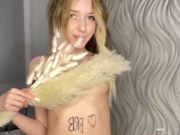 girl mary__freshness_ capture image #3765884