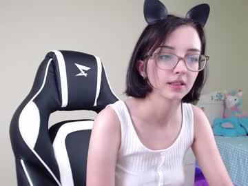 girl queen_kitty1818 capture image #1981004