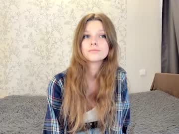 girl alainaestrada capture image #5483667