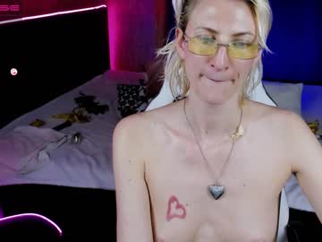 girl eva__blonde capture image #2069117