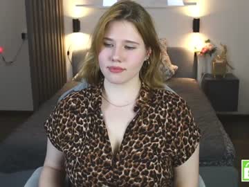 girl girl_u_never_met capture image #4132000