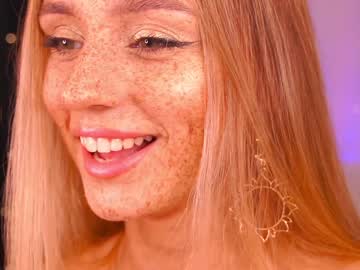 girl artease capture image #3360323