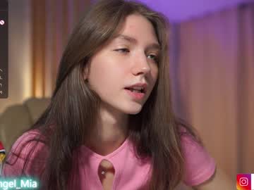 girl angels_kiss capture image #5132694