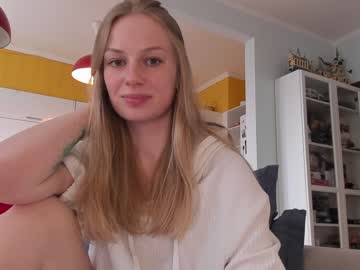 girl magic_couple13 capture image #6818903