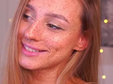 girl artease capture image #3372732