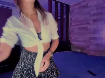 girl over_the_moon_ capture image #2651681