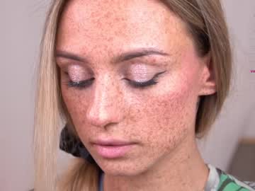 girl artease capture image #6245577