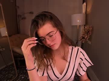 girl zlata_luna capture image #423643