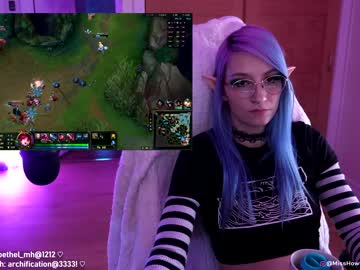 girl misshowl capture image #4229457