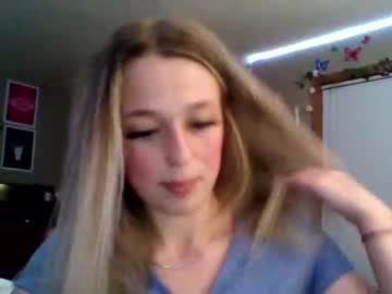 girl carlydrake capture image #1821151