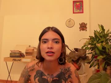 girl alone_together_ capture image #3900988