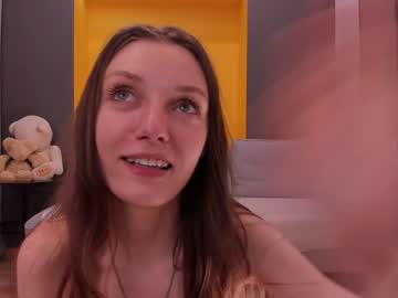 girl bb_lourels capture image #4776374