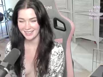 girl evelynclaire capture image #4221212