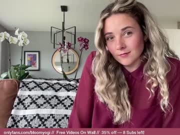 girl bloomyogi capture image #1904232