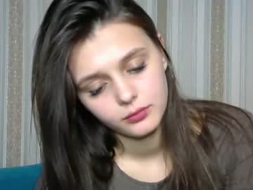 girl 2earsbunny capture image #876031