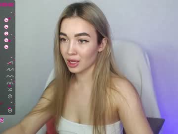girl yourvirusqueen_ capture image #2250183