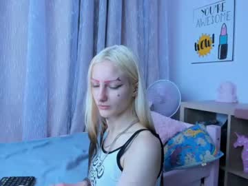 girl erika__lodge capture image #2245868