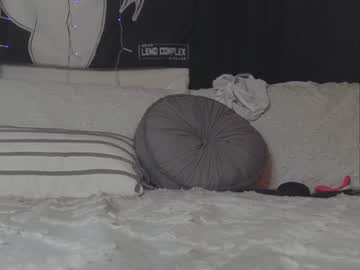 girl yogendub capture image #1009007