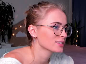 girl linellali capture image #2677631