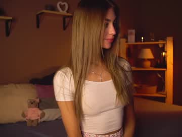 girl cuteelsa_ capture image #6044259