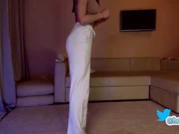 girl hollyextra capture image #3023490