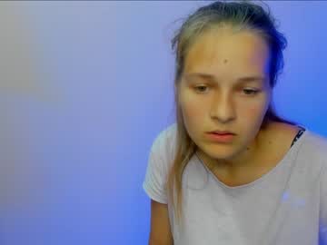 girl dina__di capture image #2556094