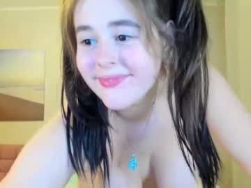 girl emilia_bailey capture image #188110