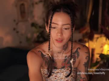 girl effylowell_ capture image #6193347