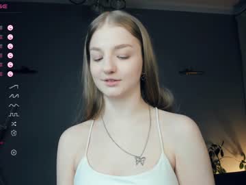 girl _magic_smile_ capture image #6897102