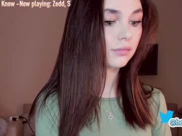 girl hollyextra capture image #1952538