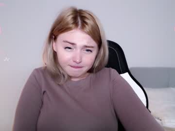 girl shy_blondiee capture image #5351132