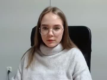 girl violetta_kl capture image #1492587