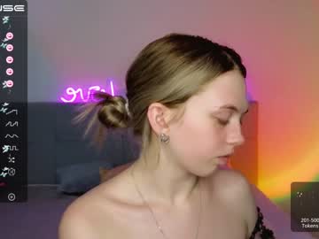 girl small_blondee capture image #4602150