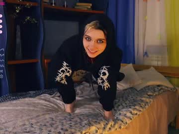 girl deliaderrick capture image #6887258