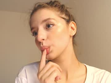 girl lesi_moon capture image #4957890