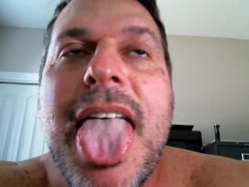 man hangingheavy capture image #1272469