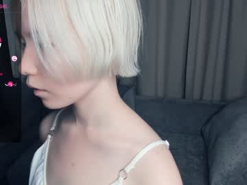 girl silvergloss capture image #5398408